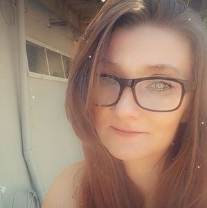 Meet your Posher, Candi